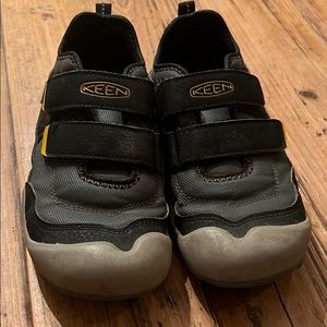 KEEN Kids Speed Hound shoe